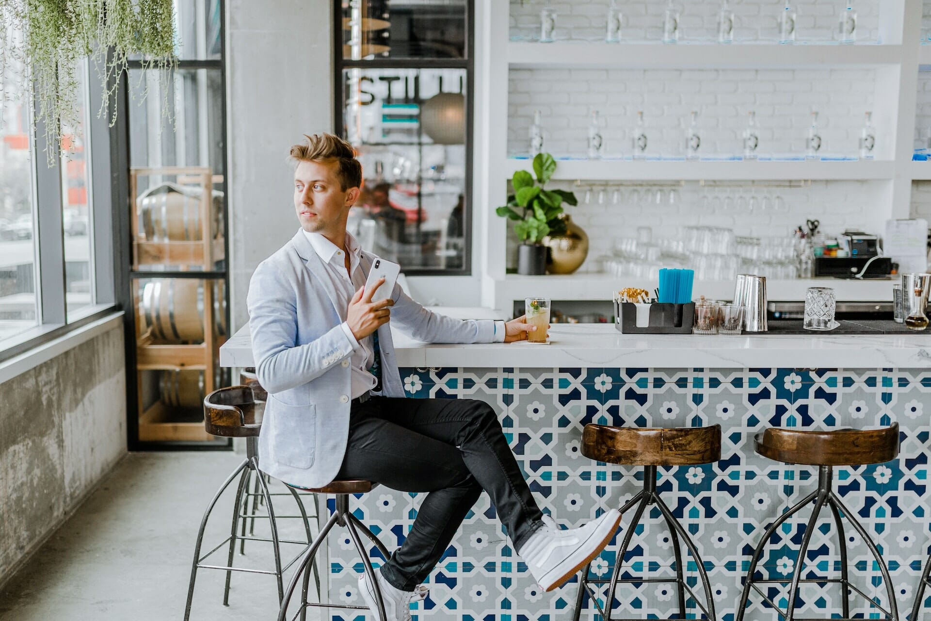 Feature image best habits of credit card users with excellent credit