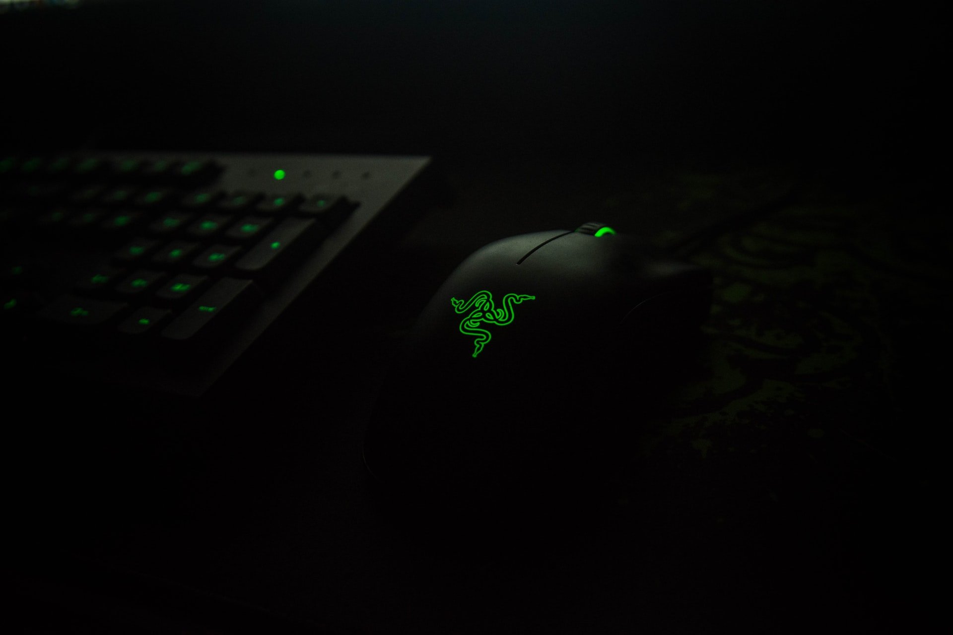 New Light-Up Razer Card Announced