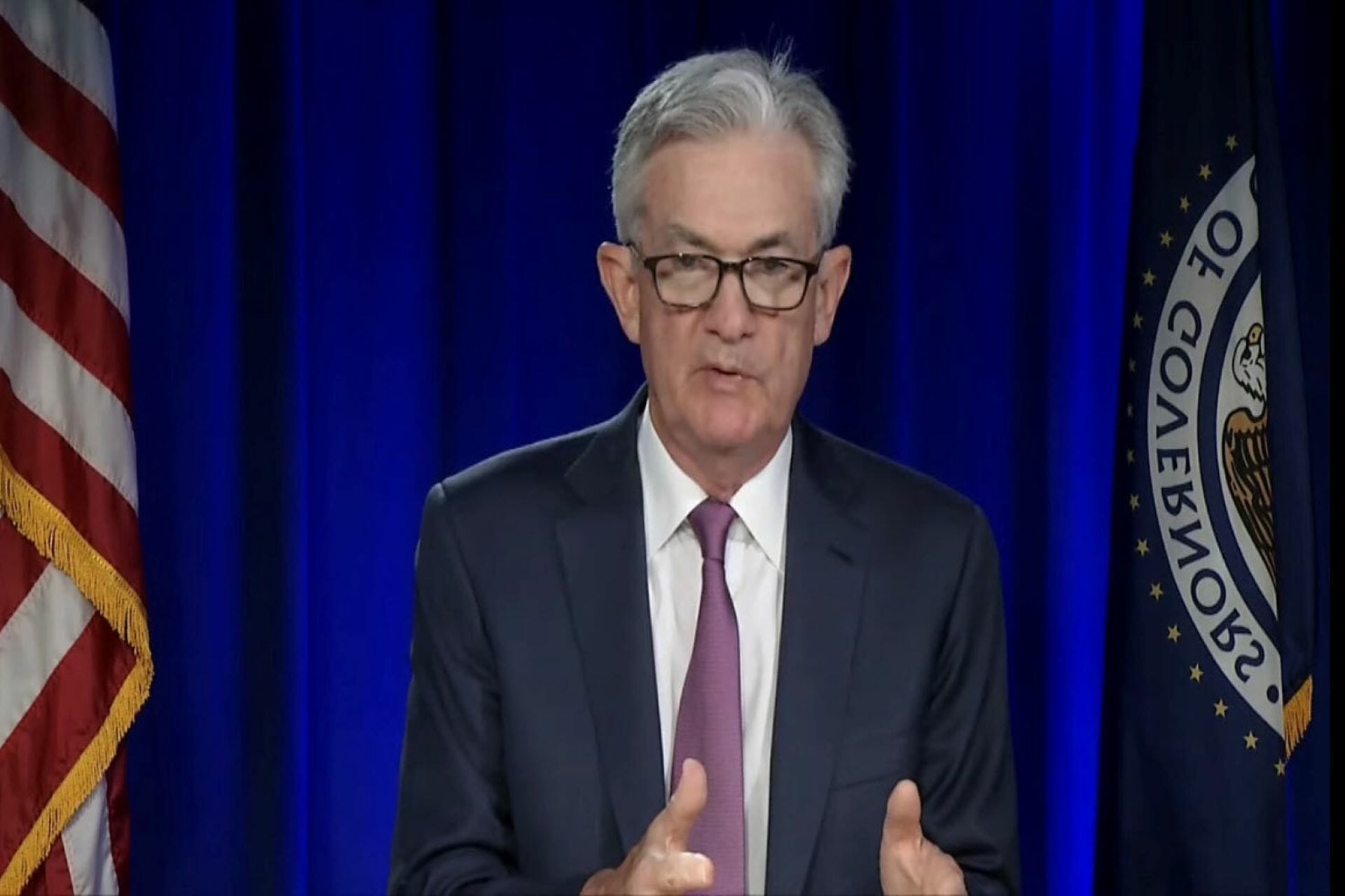 fed-again-holds-interest-rates-near-zero